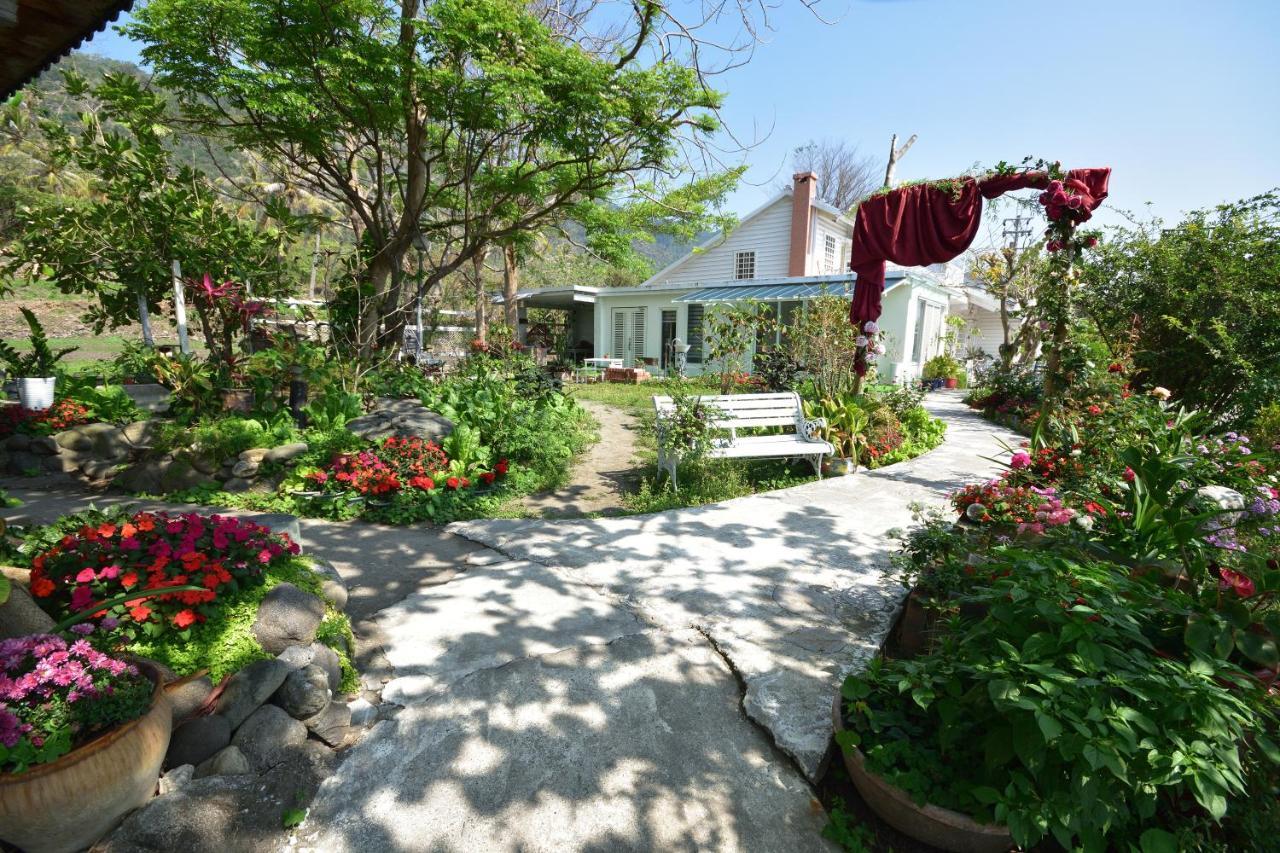 Taitung Linyuan B&B Донгхе Екстериор снимка