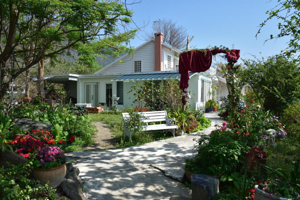 Taitung Linyuan B&B Донгхе Екстериор снимка